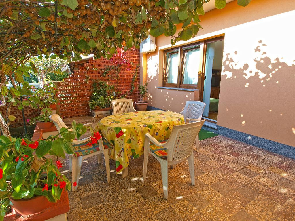 Apartment Josip 933 Fažana Exterior foto
