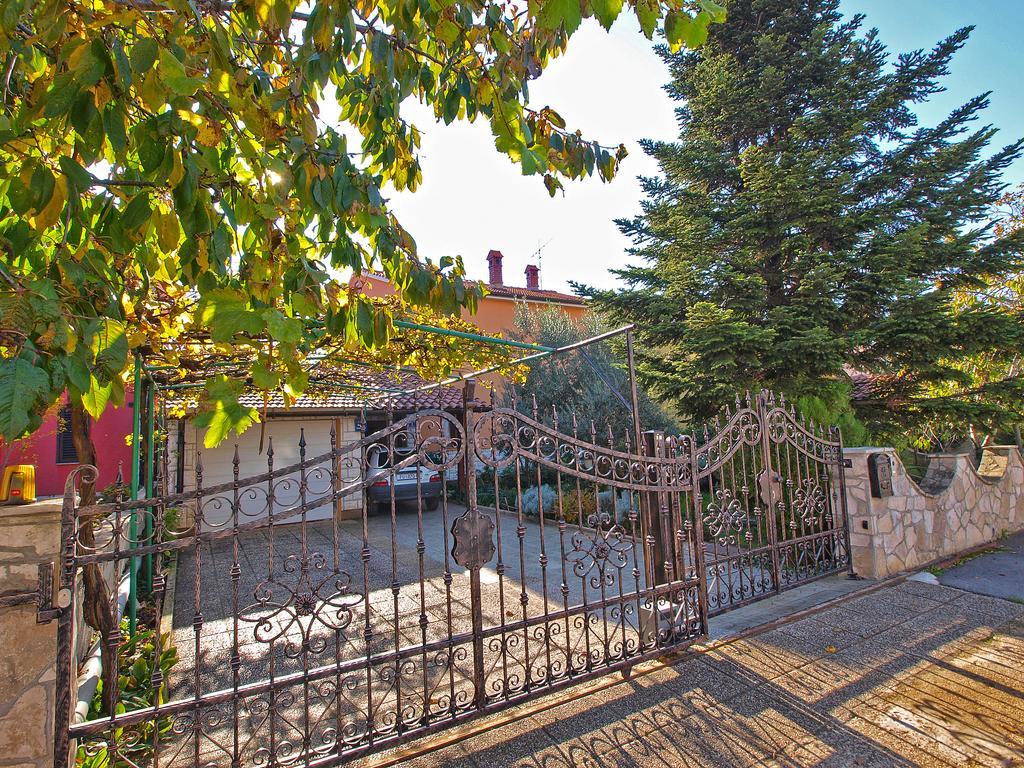 Apartment Josip 933 Fažana Exterior foto